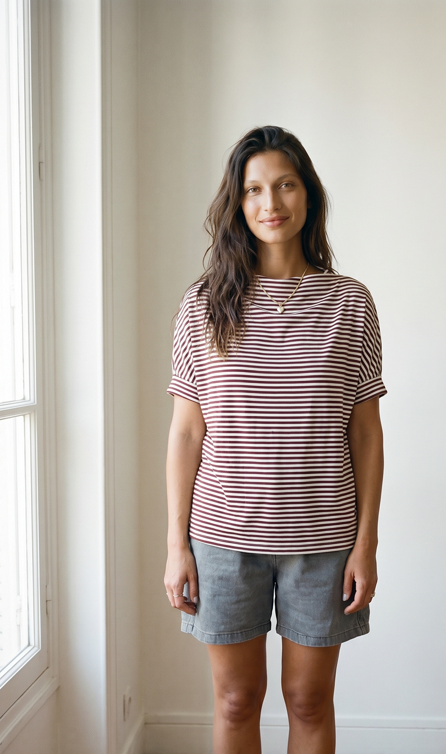 Romi striped burgundy tee detail