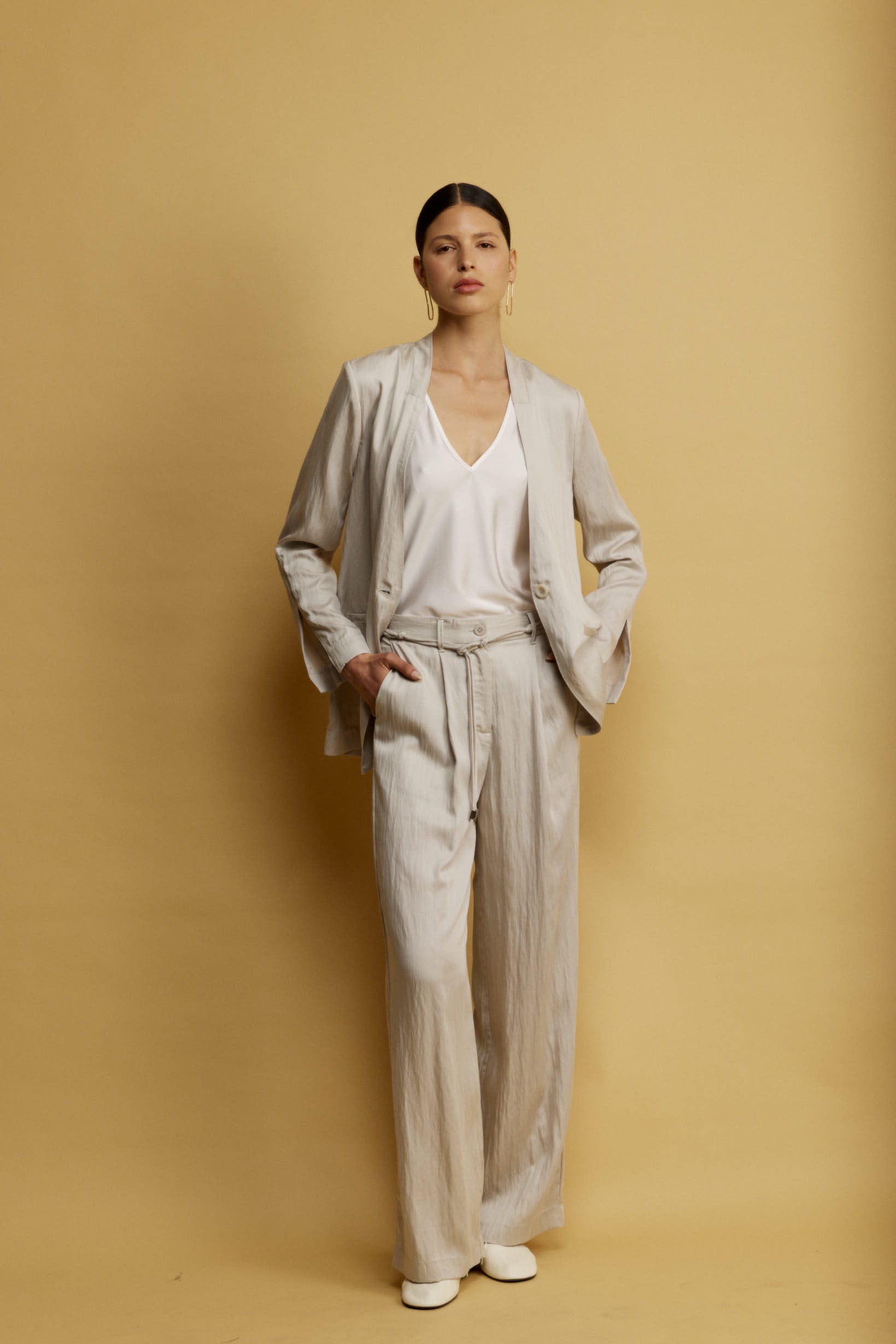 Zora Pants Stone detail