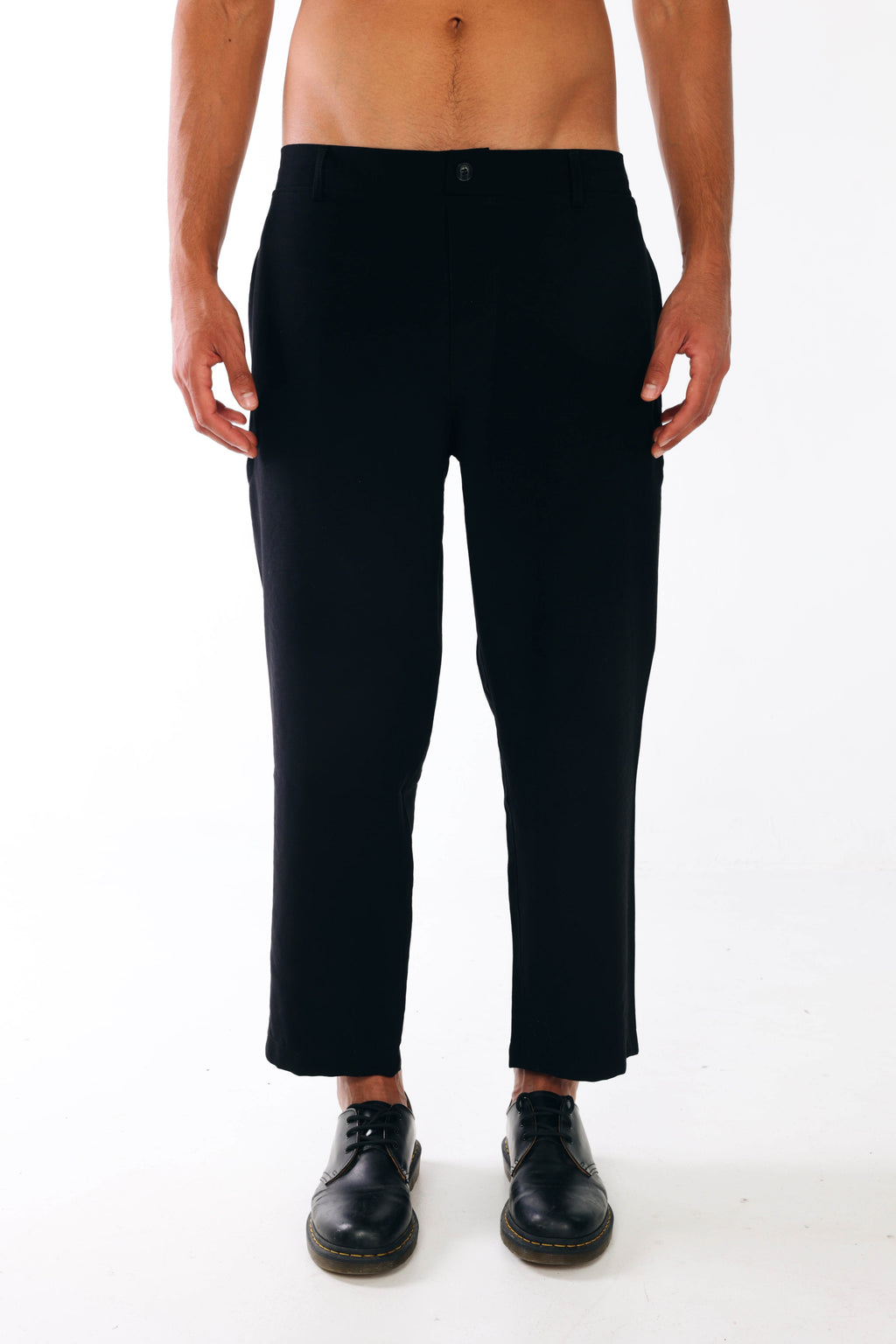 Black Straight fit
