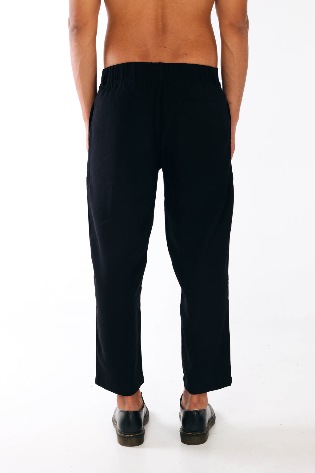 Black Straight fit