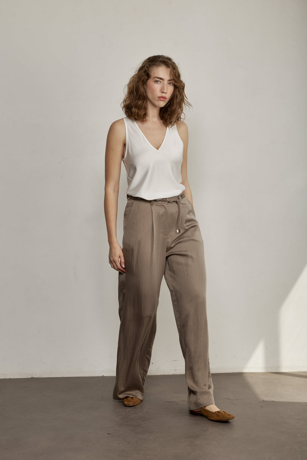 Zora Pants Mocca detail