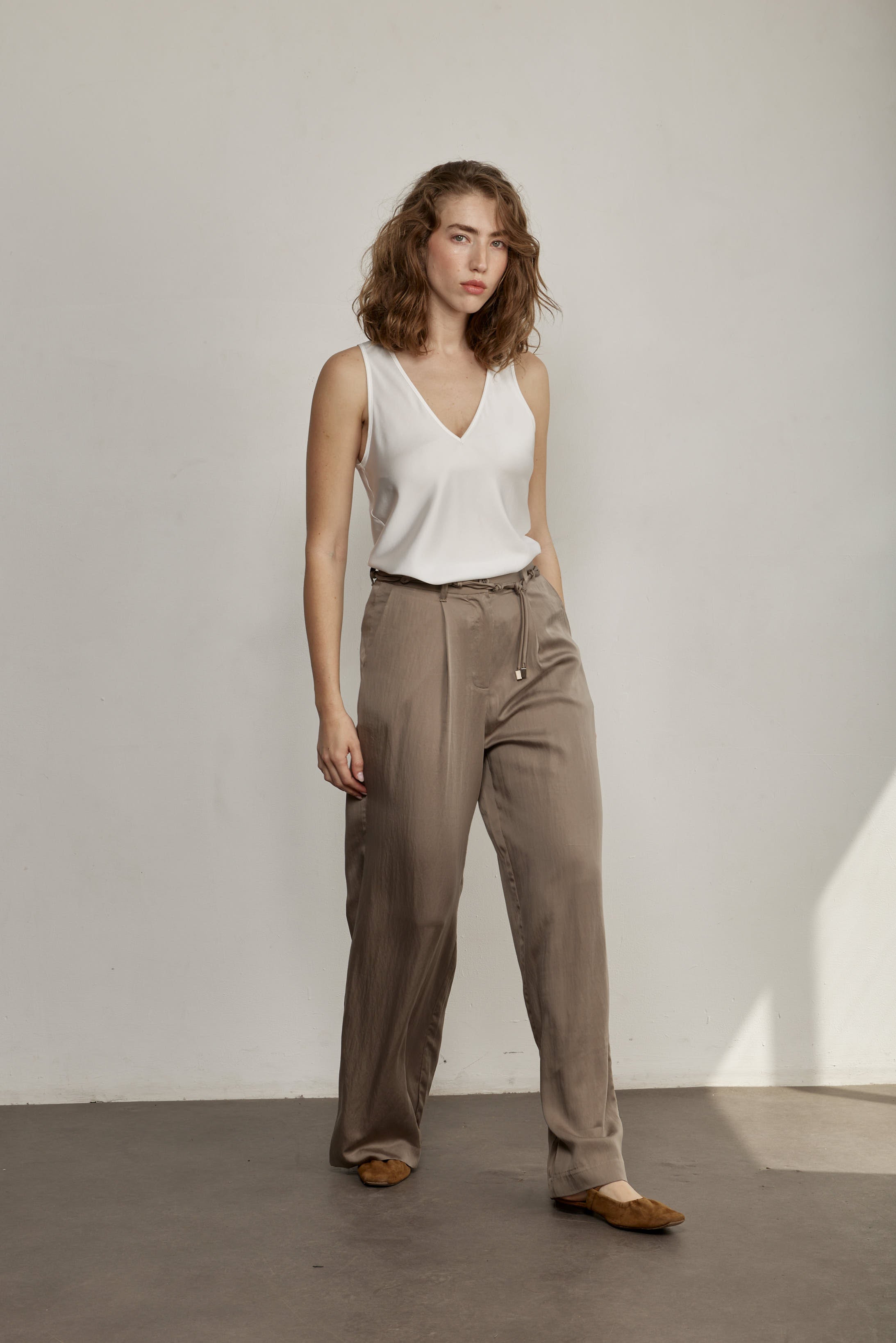 Zora Pants Mocca detail