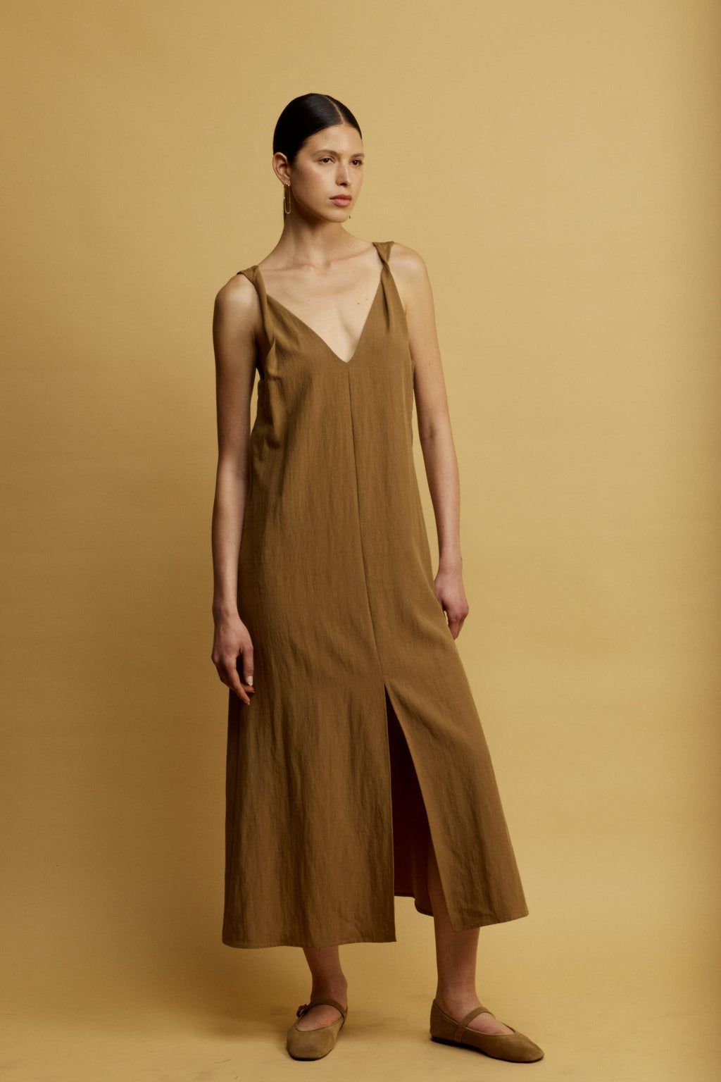 Helena Dress Camel detail