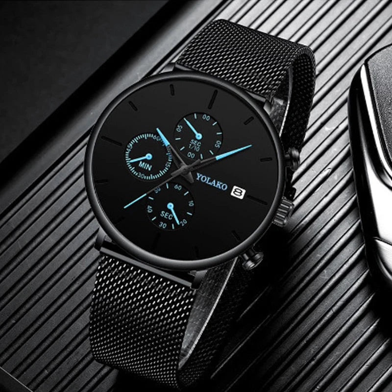 The men's watch with a light luxury steel band exudes a simple and elegant, retro and high-end style for workplace commuting